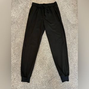 NWOT Rachel Zoe XS Black Tapered Joggers Sweatpants